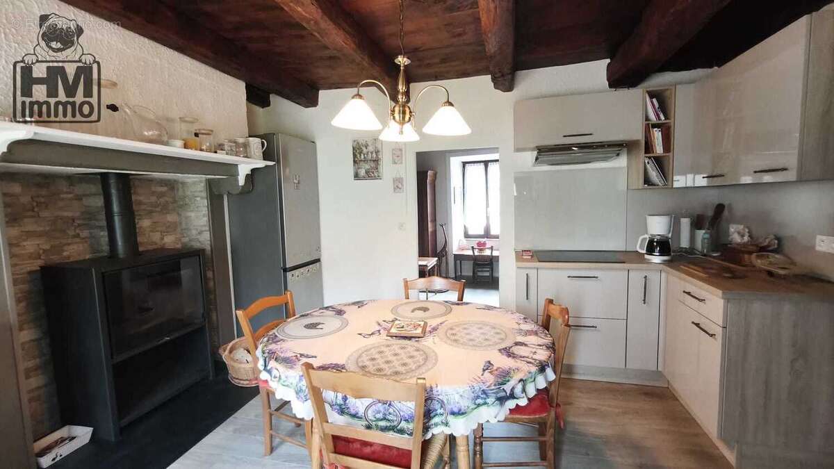 n°9 - Maison à SAINT-HILAIRE-LES-PLACES