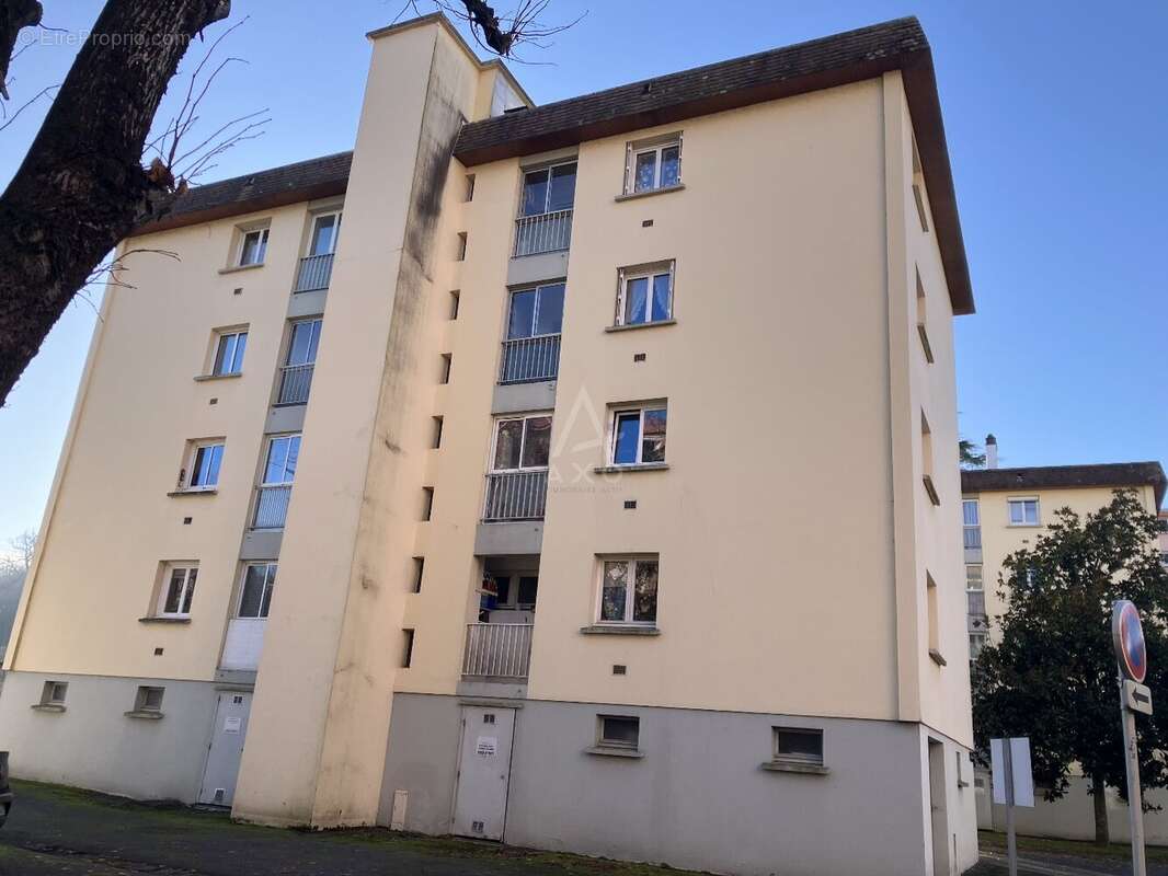 Appartement à BILLERE