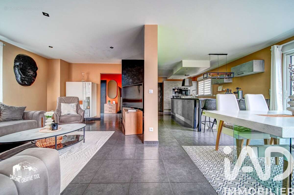 Photo 2 - Maison à DISTROFF