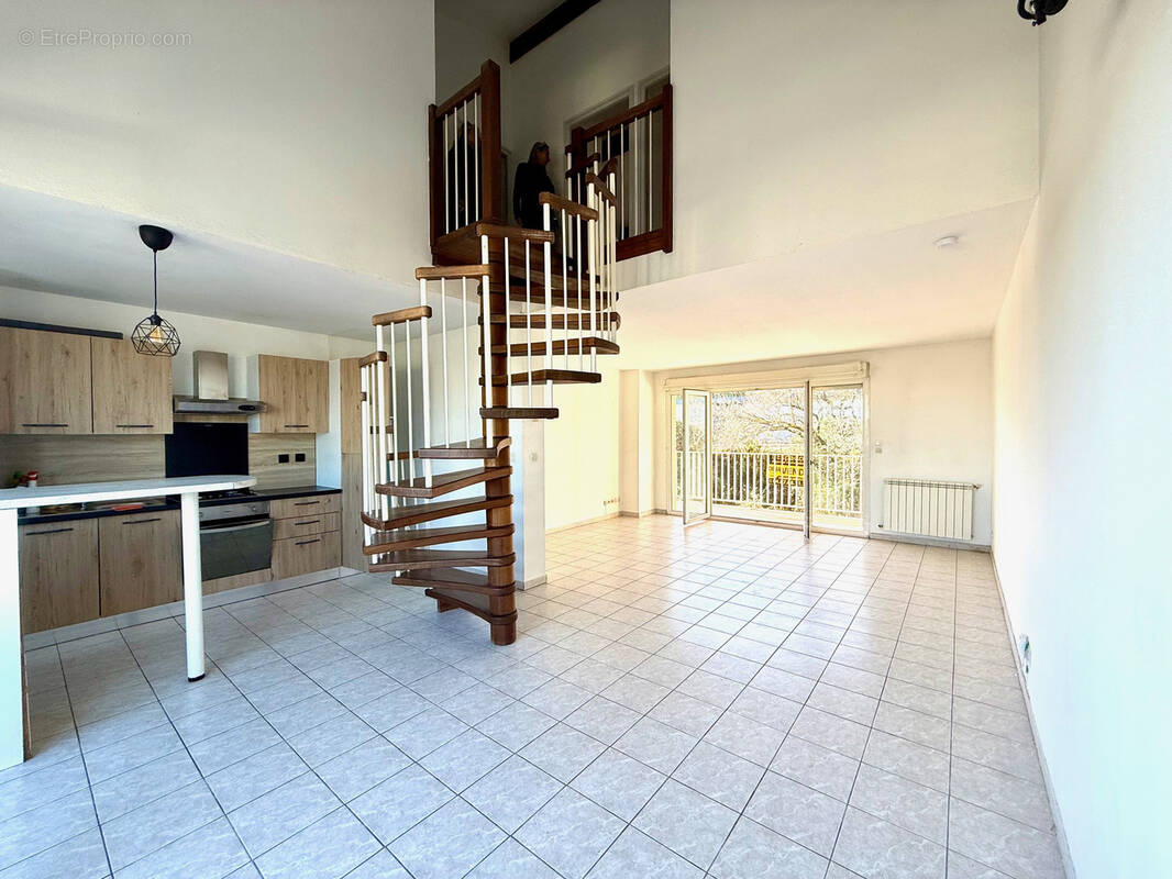 Appartement à SAINT-JEAN-DE-VEDAS