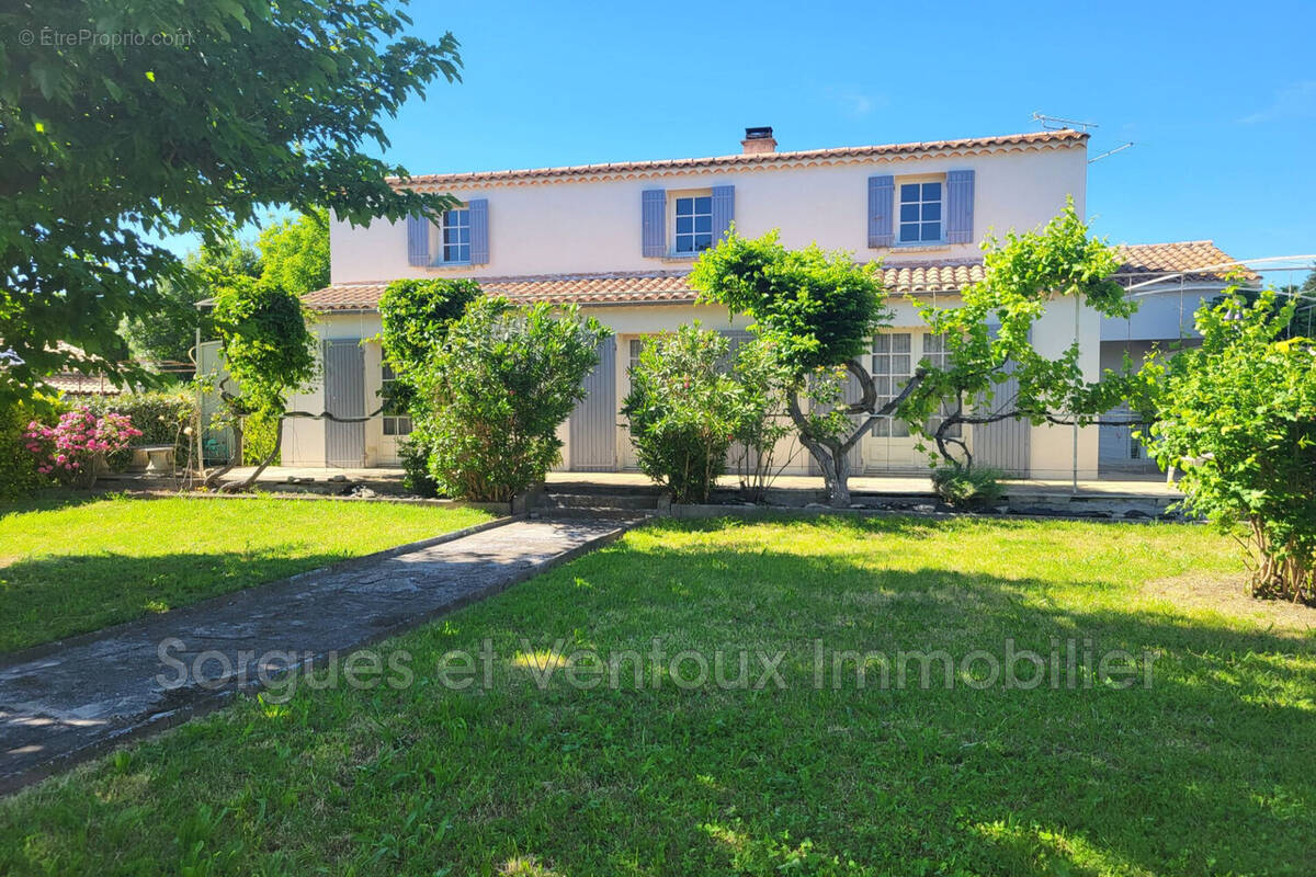 Maison à L&#039;ISLE-SUR-LA-SORGUE