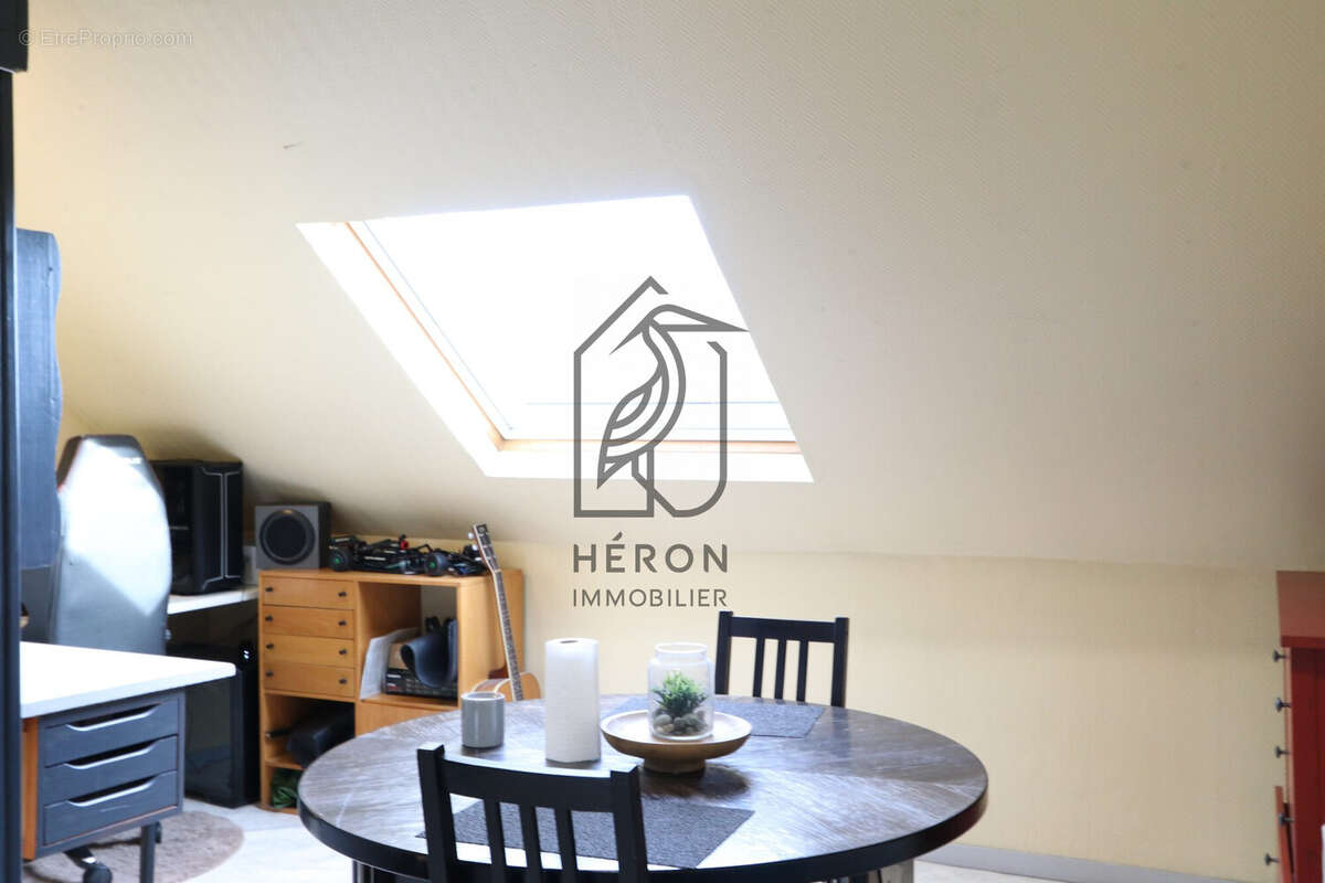 Appartement T2 en Mezzanine - Appartement à VILLENEUVE-D'ASCQ