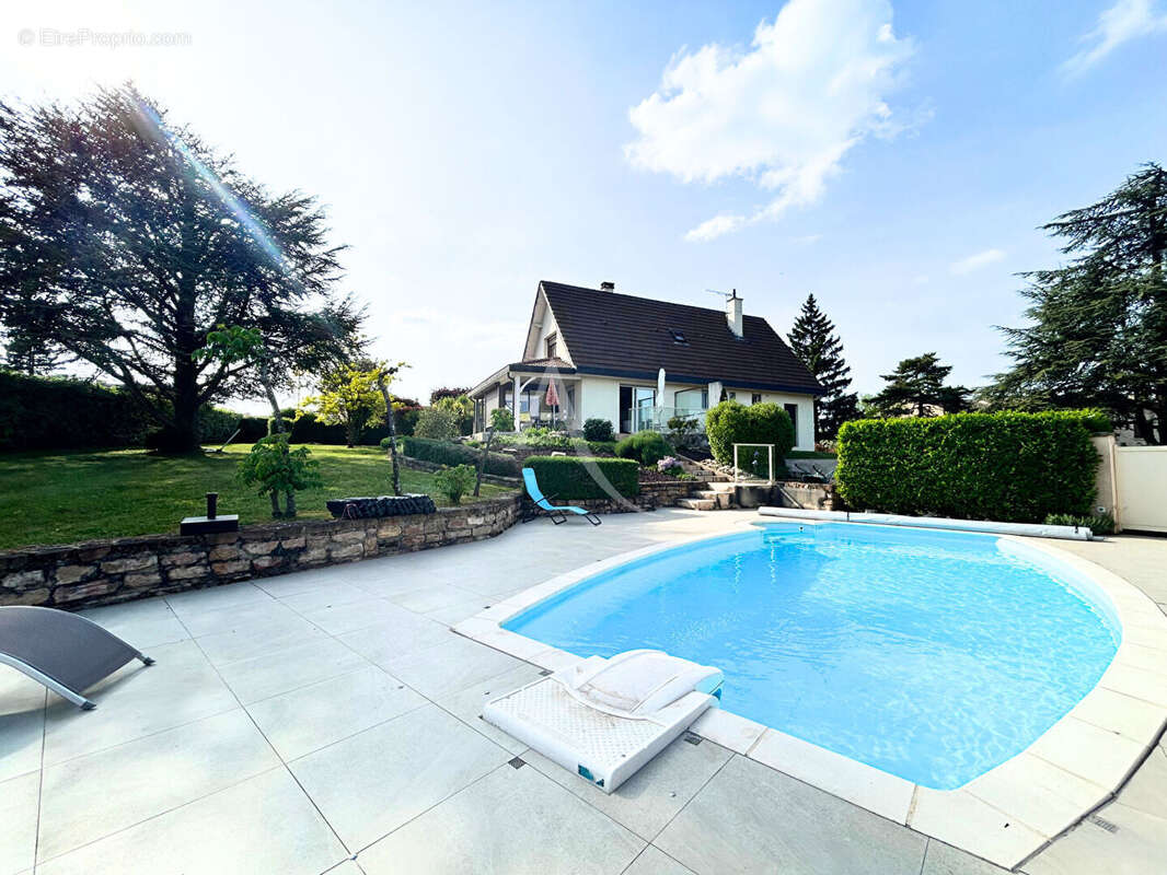 Maison à HURIGNY
