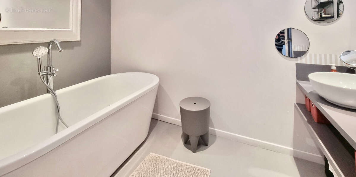 Maison à PONT-DU-CHATEAU