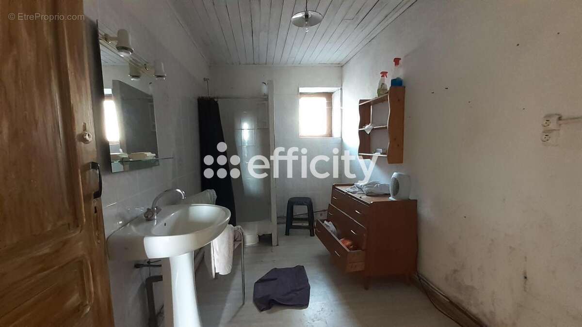 Maison à EGLISOLLES