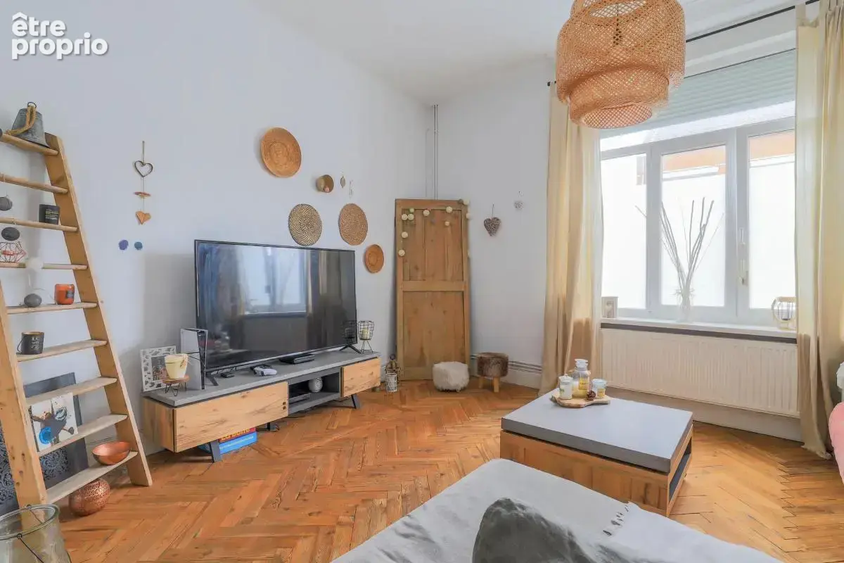 Seclin - maison de ville 155 m² - 4/5 chambres - terrasses - cave - photo 2