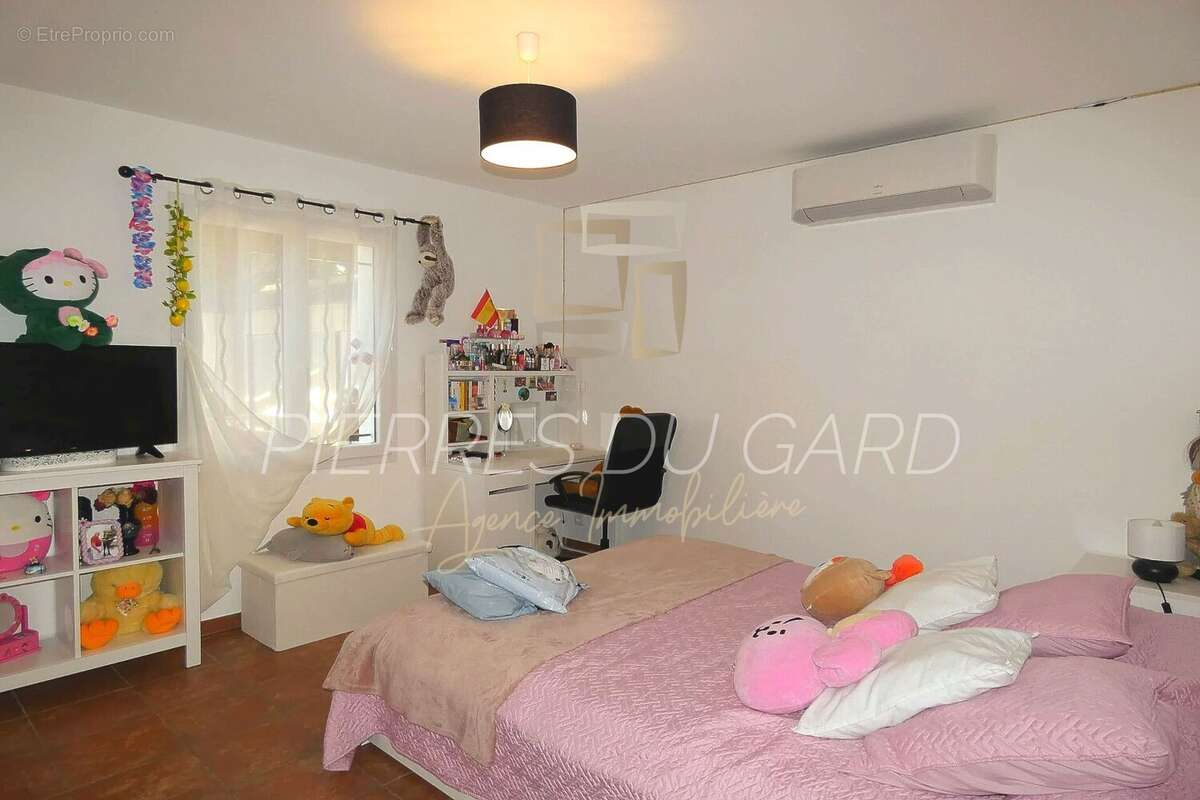 Maison à SAINT-QUENTIN-LA-POTERIE