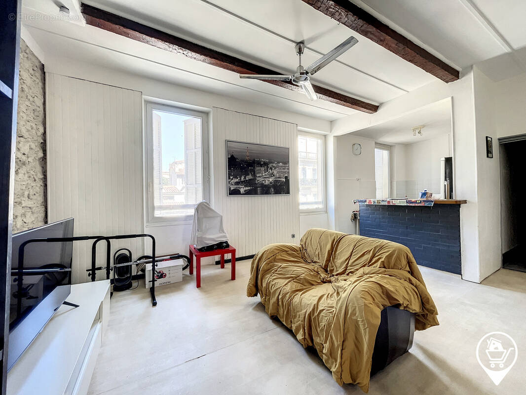 Appartement à MARSEILLE-6E