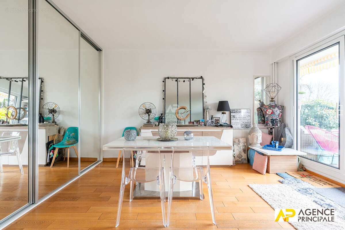 Appartement  5 pièce(s) 133 M² JARDIN - photo 10