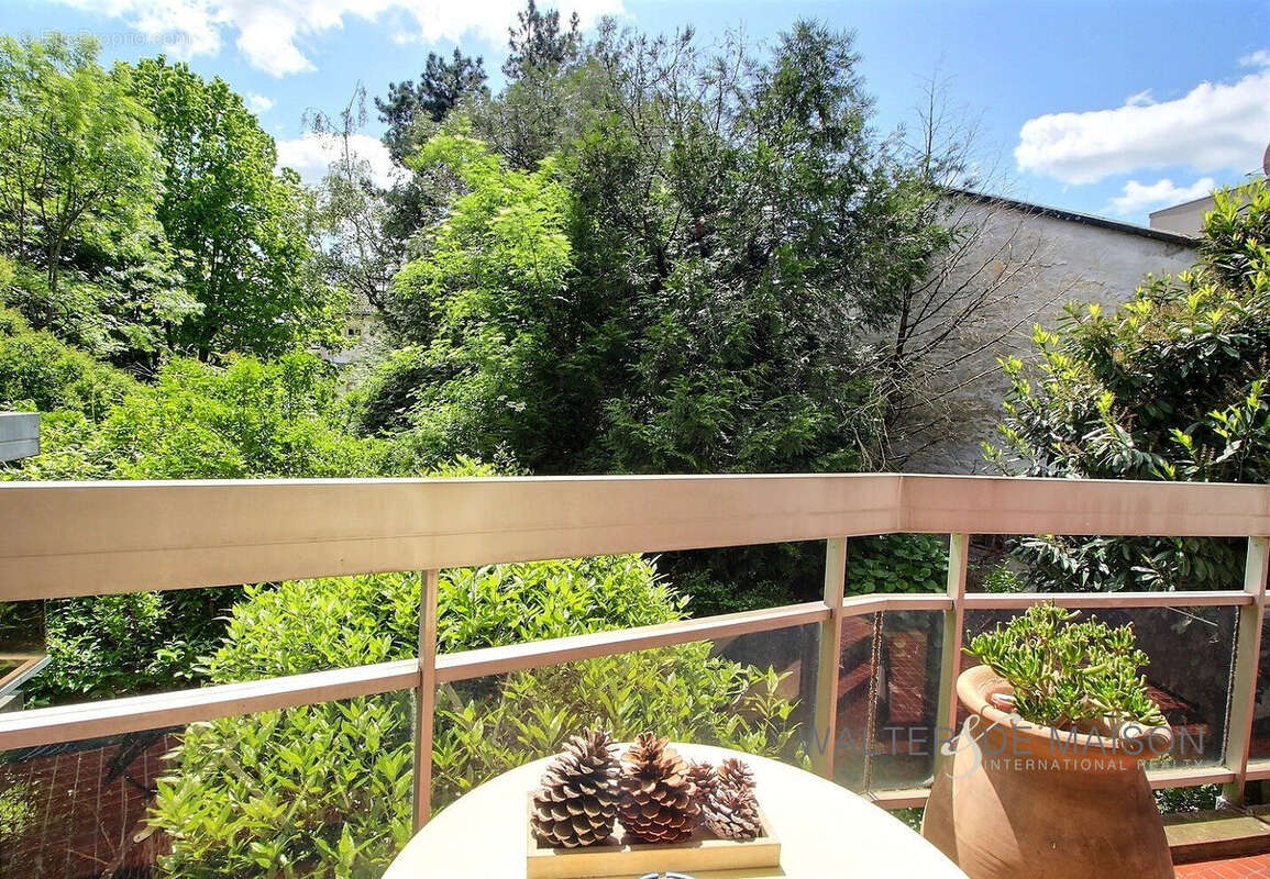 Appartement à VILLE-D&#039;AVRAY