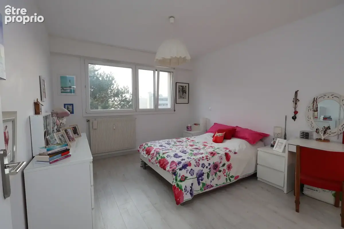 Le ban st martin appartement f3 sans travaux dernier etage avec cave et parking - photo 2