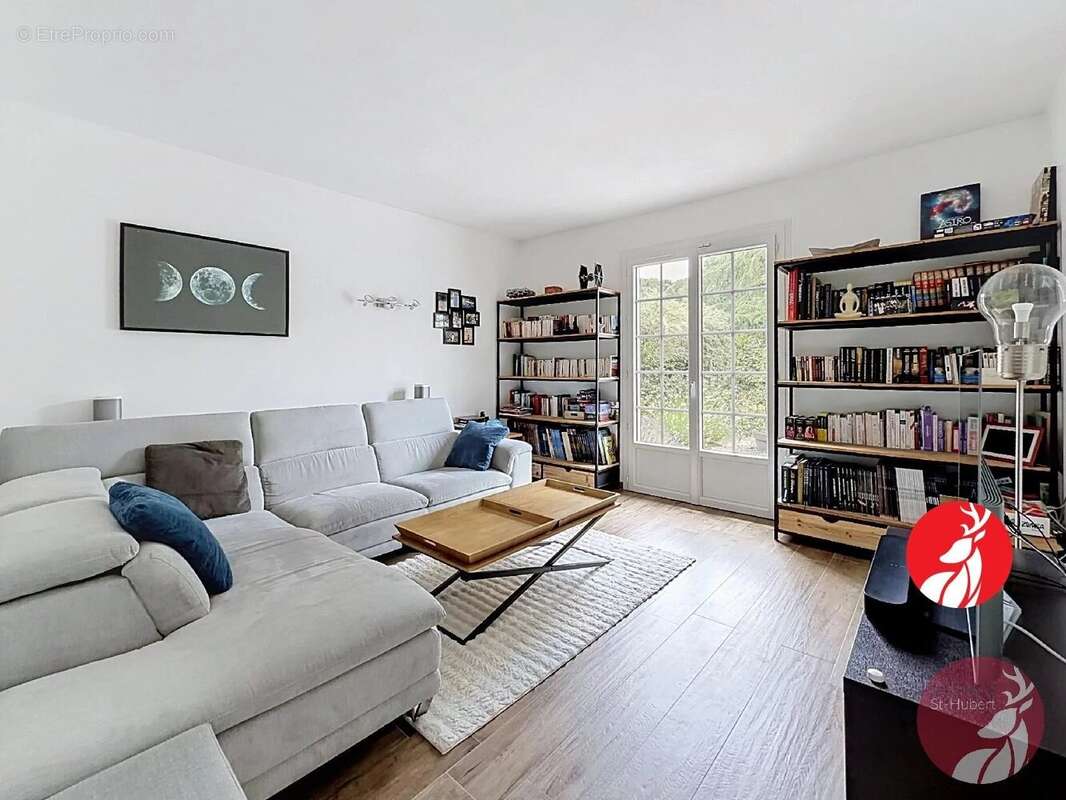 Maison 161 m² à Noisy-Sur-Ecole  - photo 7