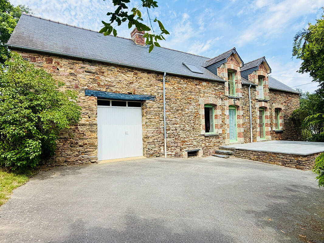 Maison à BAIN-DE-BRETAGNE
