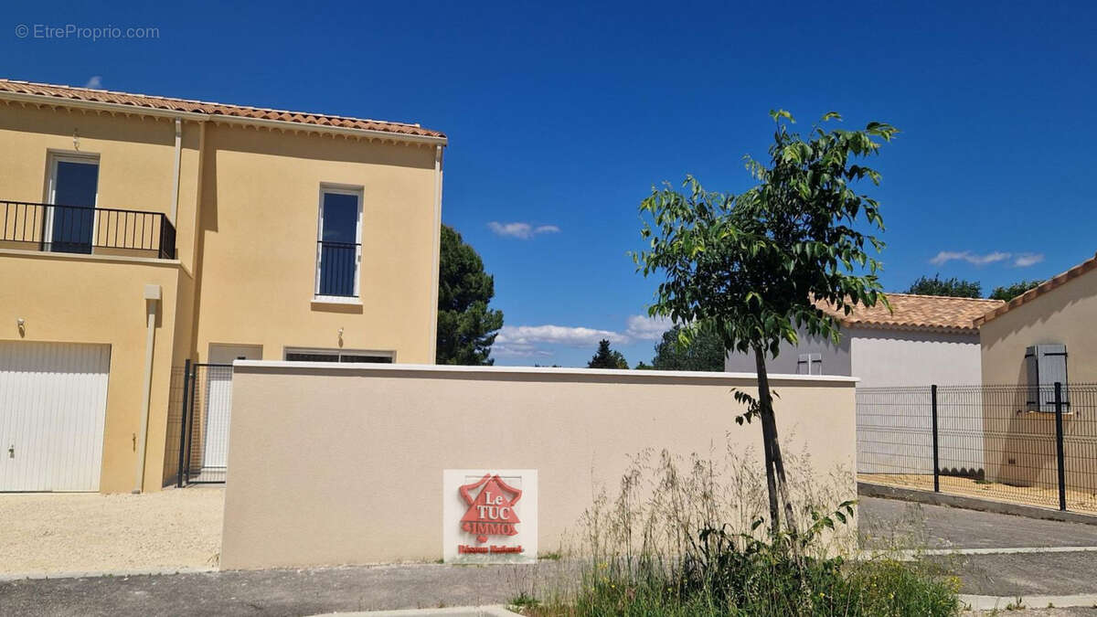 Maison à MONDRAGON