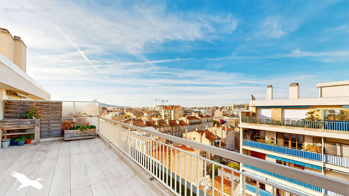 Appartement à MARSEILLE-5E