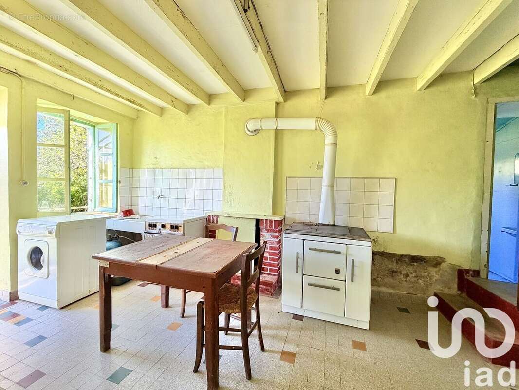 Maison 55 m² à Saint-Martin-Sainte-Catherine  - photo 5
