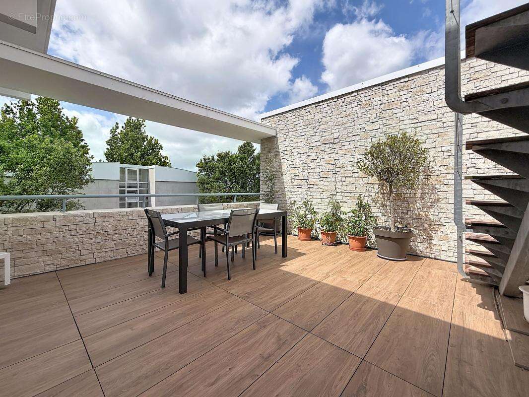 Appartement À Vendre LA ROCHELLE - photo 4