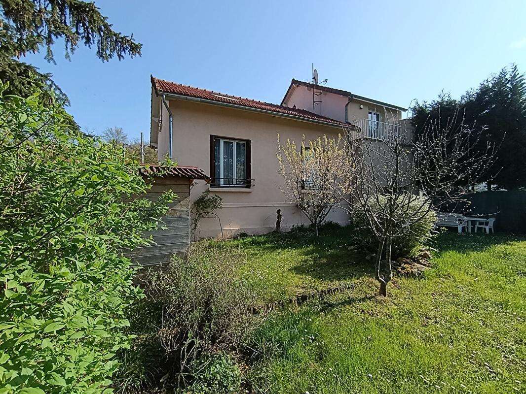 Maison à VARENNES-JARCY
