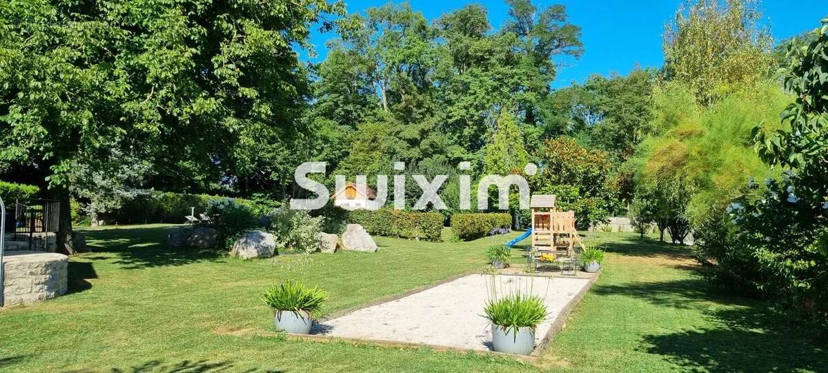 Maison à LONS-LE-SAUNIER