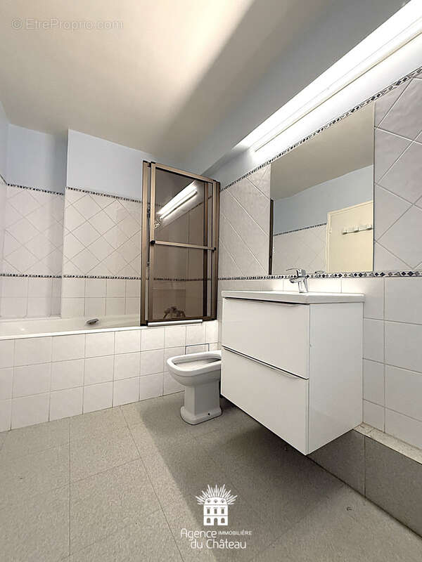 VERSAILLES AV DE PARIS - PARC MADAME ELISABETH  - 5P 125m2 traversant  Séjour Double - 3 Ch au calme absolu - photo 8