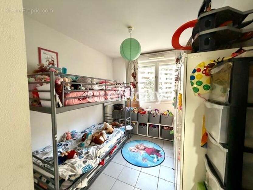 Appartement à MARSEILLE-3E