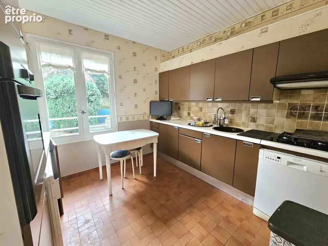 Pavillon individuel - plain pied - 90 m2 hab - 140 m2 utile - 3 chambres - sous-sol - photo 5