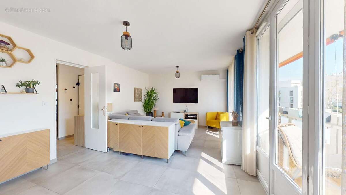 Appartement À Vendre - photo 2