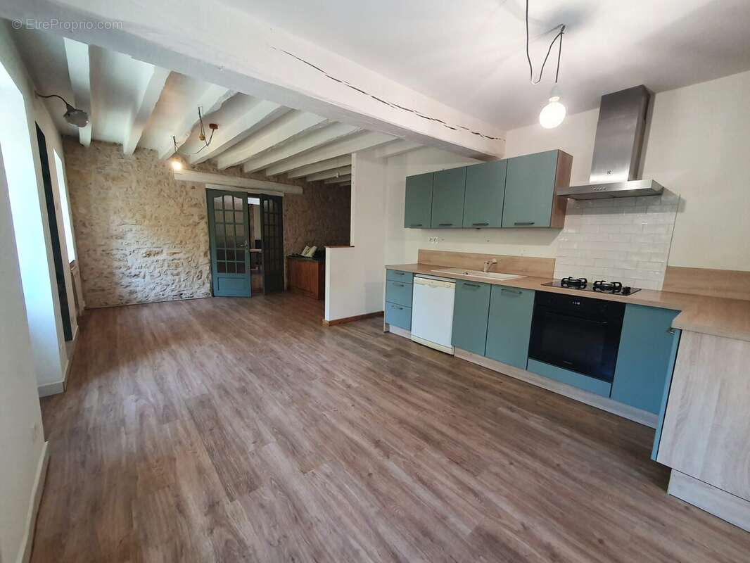 Maison 157 m² à Fussy  - photo 4