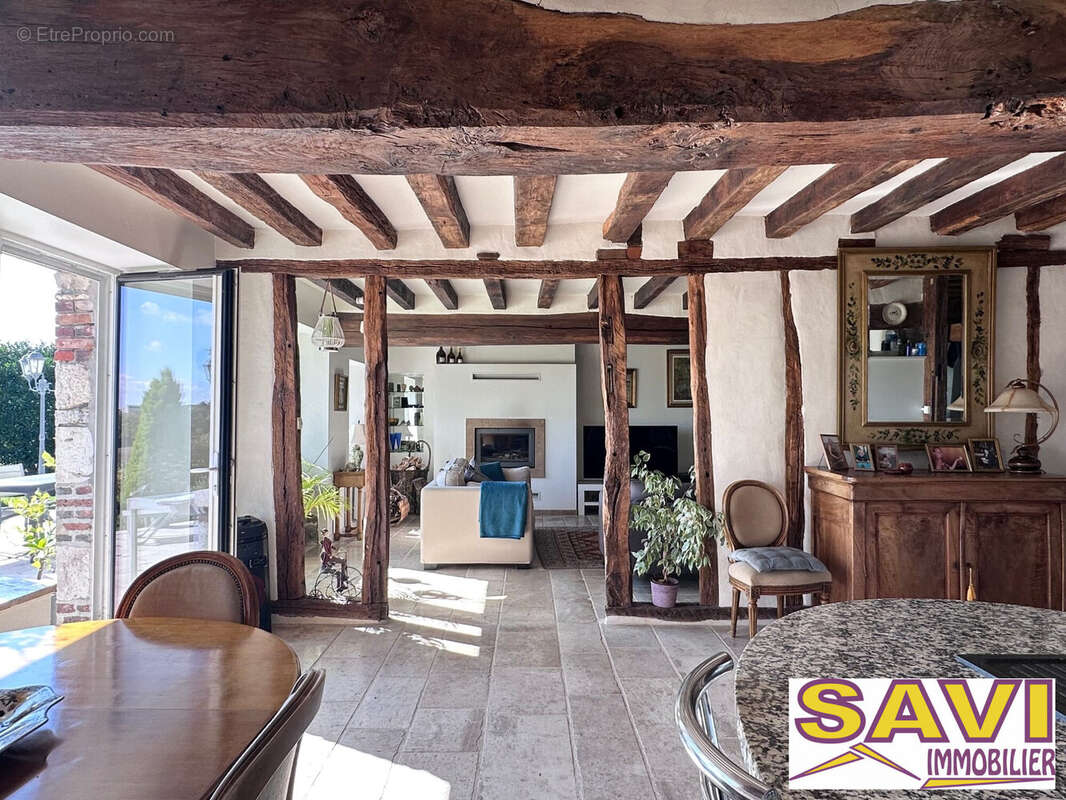 Maison à LA SELLE-SUR-LE-BIED