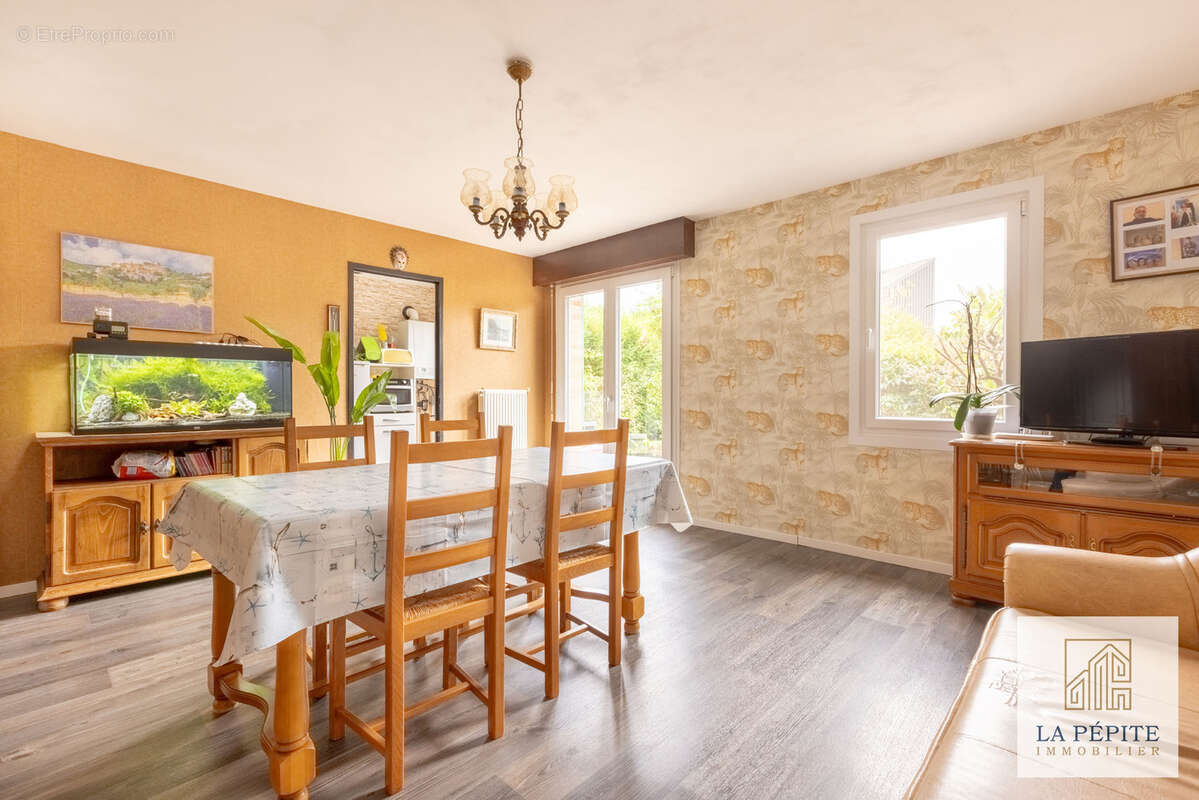 Maison à AULNOY-LEZ-VALENCIENNES