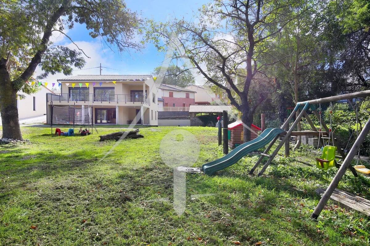 Maison à LAVERNOSE-LACASSE