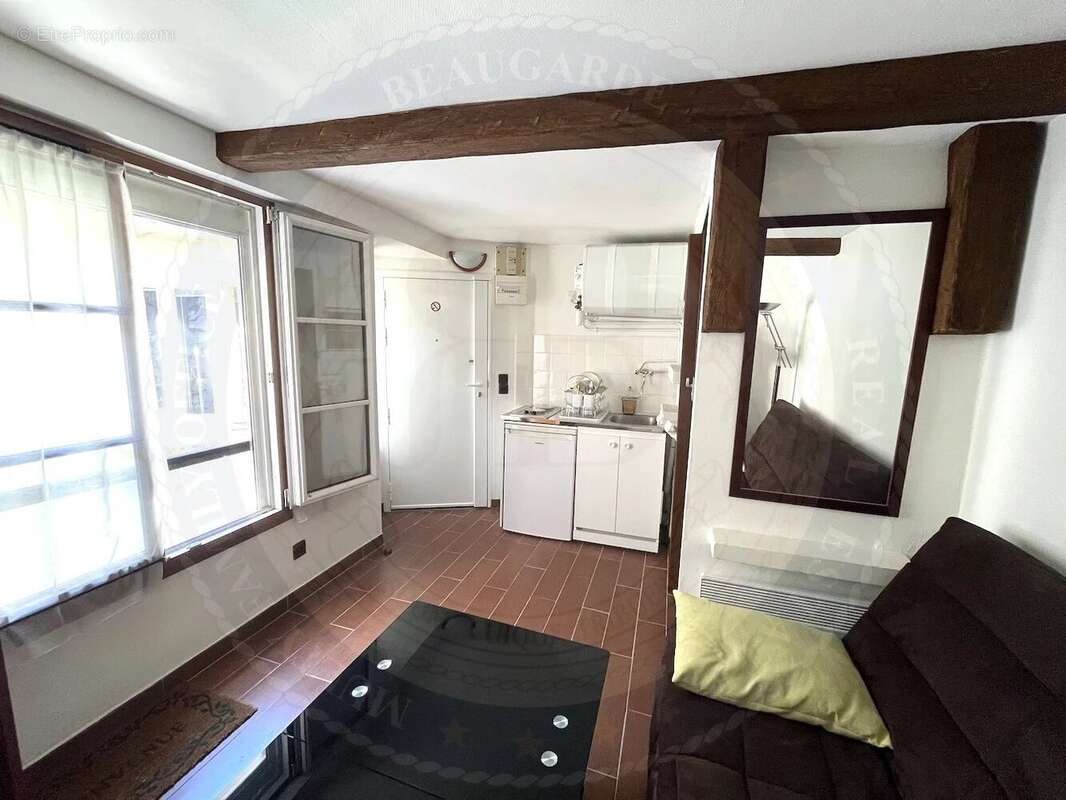 Appartement à PARIS-2E