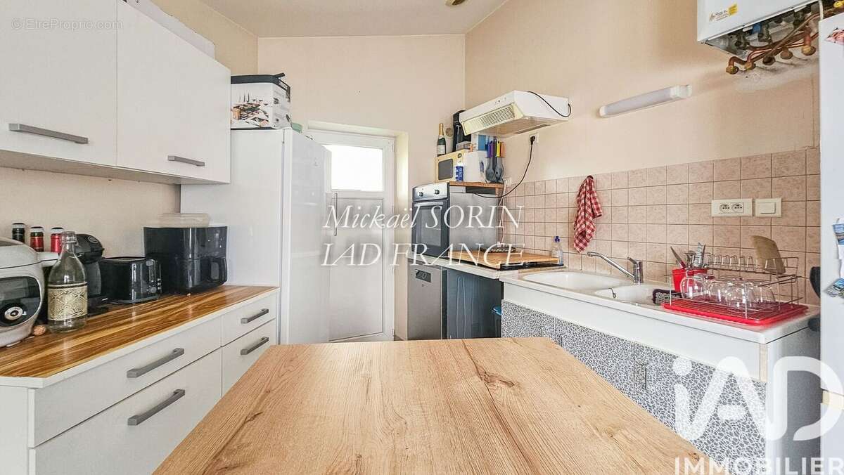 Maison 73 m² à Saint-Vincent-Sterlanges  - photo 4
