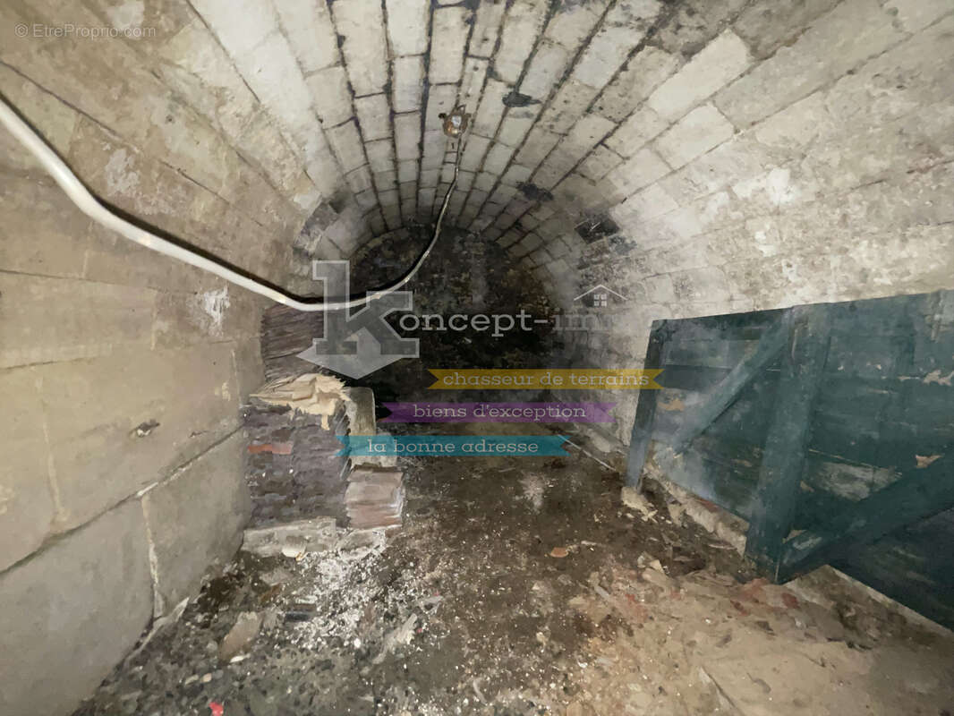 n°5 - Maison à MELLO