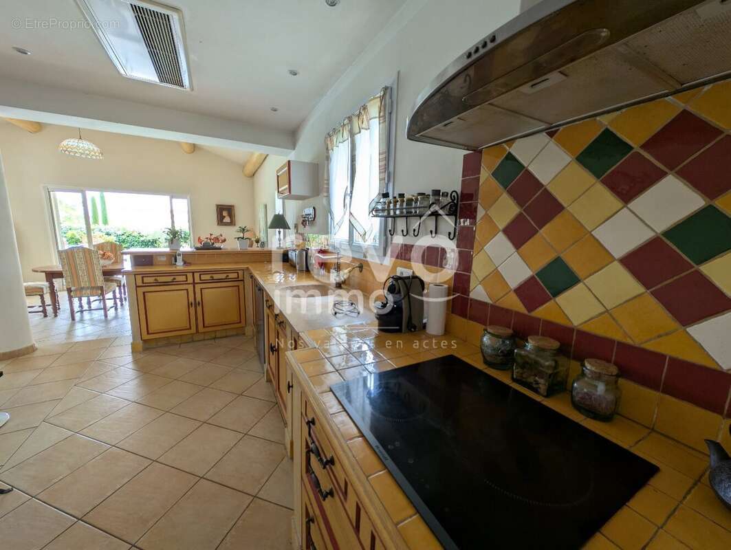 Maison à VAISON-LA-ROMAINE