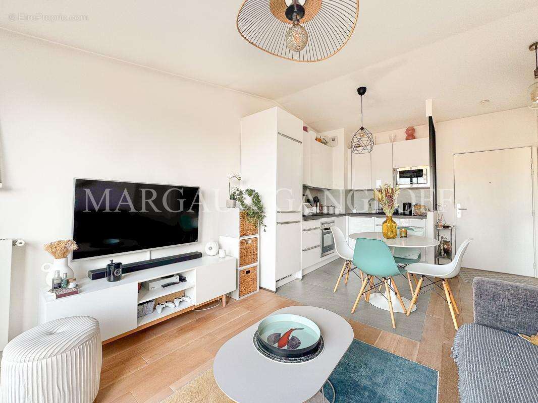 Appartement à ASNIERES-SUR-SEINE
