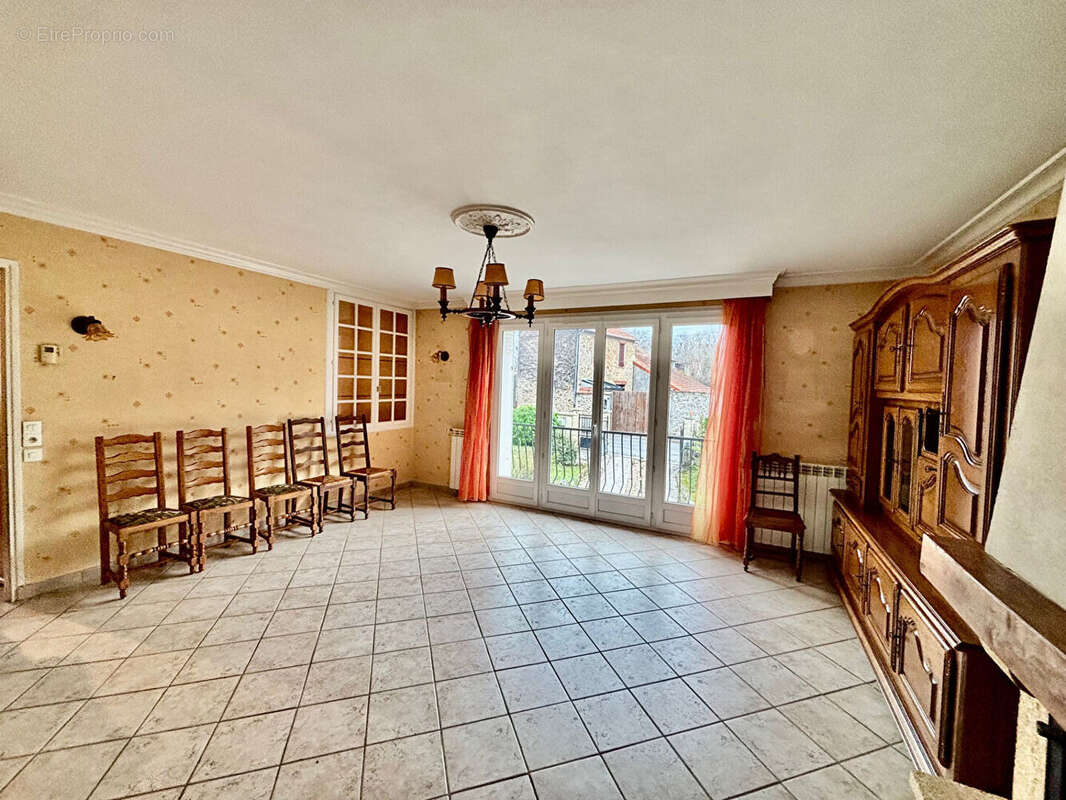 Maison à SAINT-VRAIN