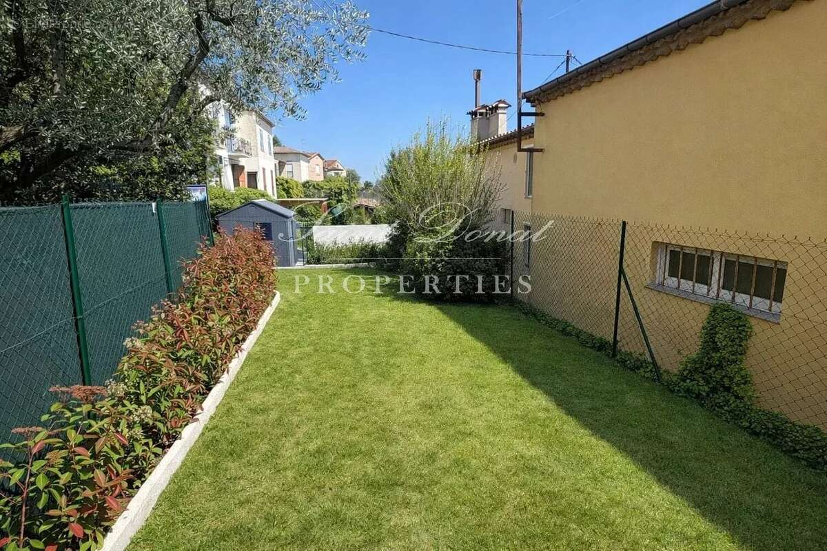 T3 rénové avec Terrasse, jardin &  parking. - photo 5