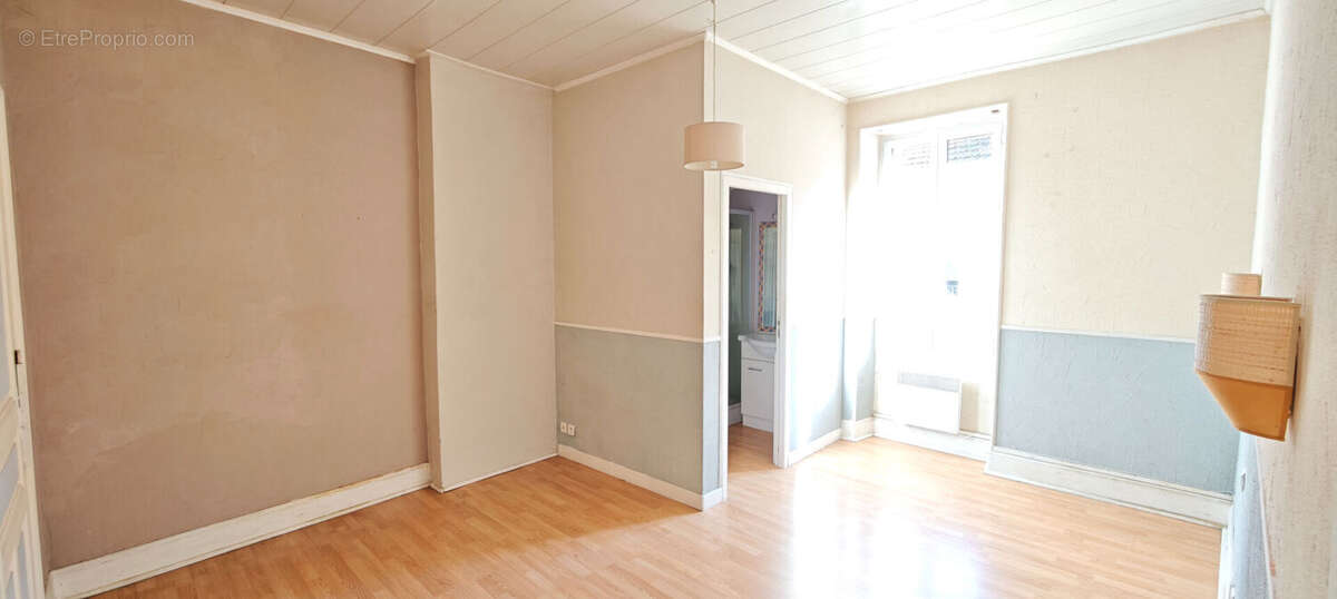 Grand appartement T4 avec extérieur et garage véhicule - photo 11