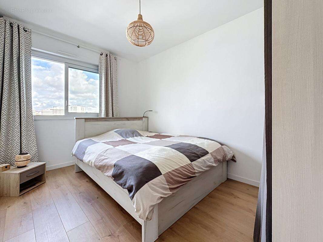 Appartement à LYON-8E