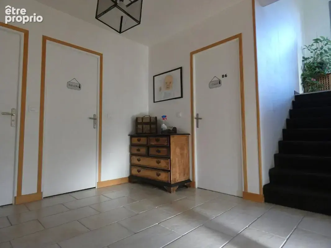 Ancienne maison d'architect  (177m²) + sous sol total - photo 8