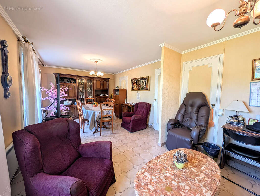 Maison à LEZIGNAN-CORBIERES