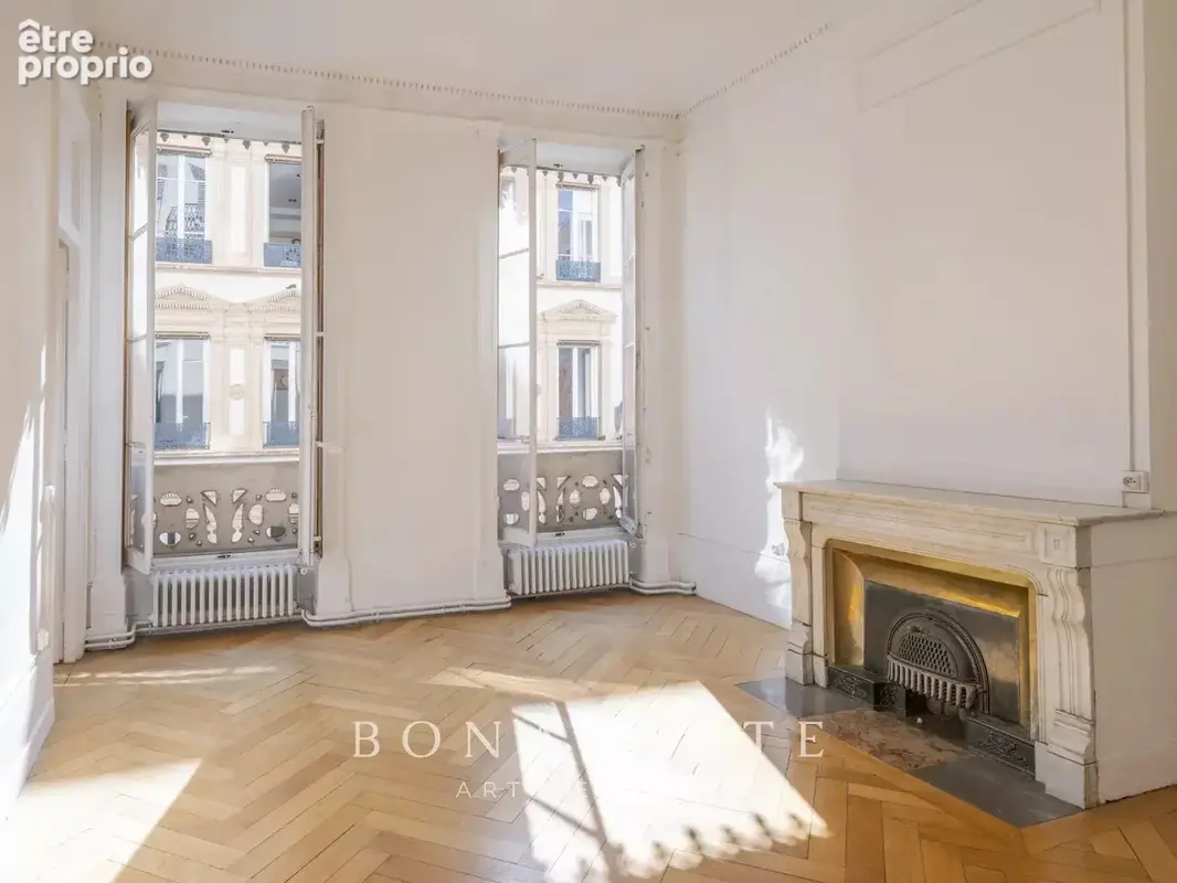 Lyon 1er, appartement bourgeois de caractere, 3 chambres, vue fourviere - photo 10
