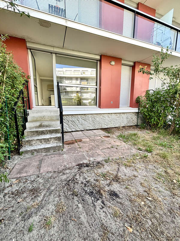 T2 avec jardin et parking souterrain - Chatrons - photo 9