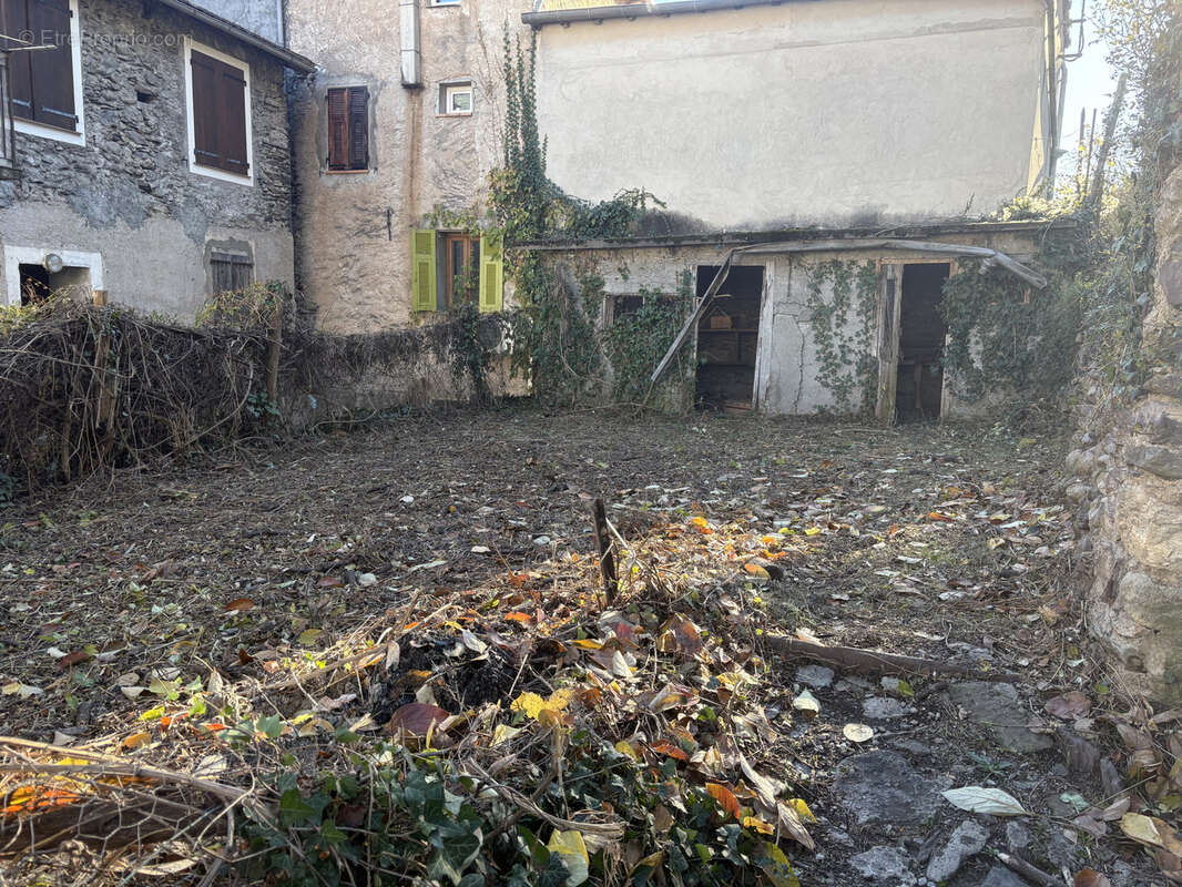 Maison à FONTAN