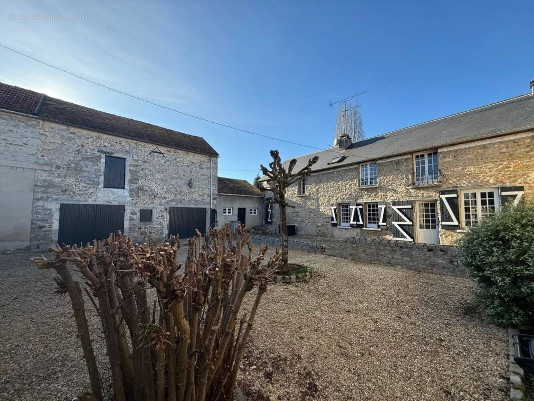 Maison à BOISSY-SOUS-SAINT-YON