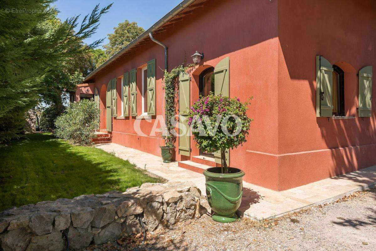 Vente Maison 6 pièces de 191m² - 13540 Aix-en-Provence - photo 31