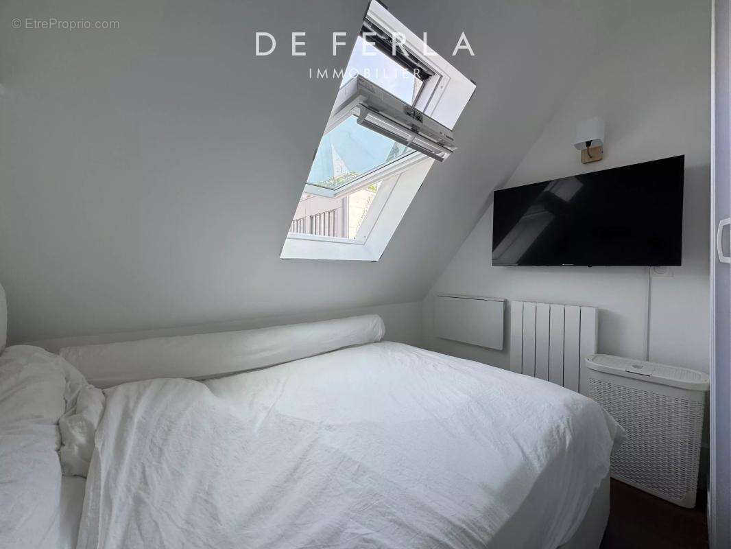 Appartement à PARIS-8E