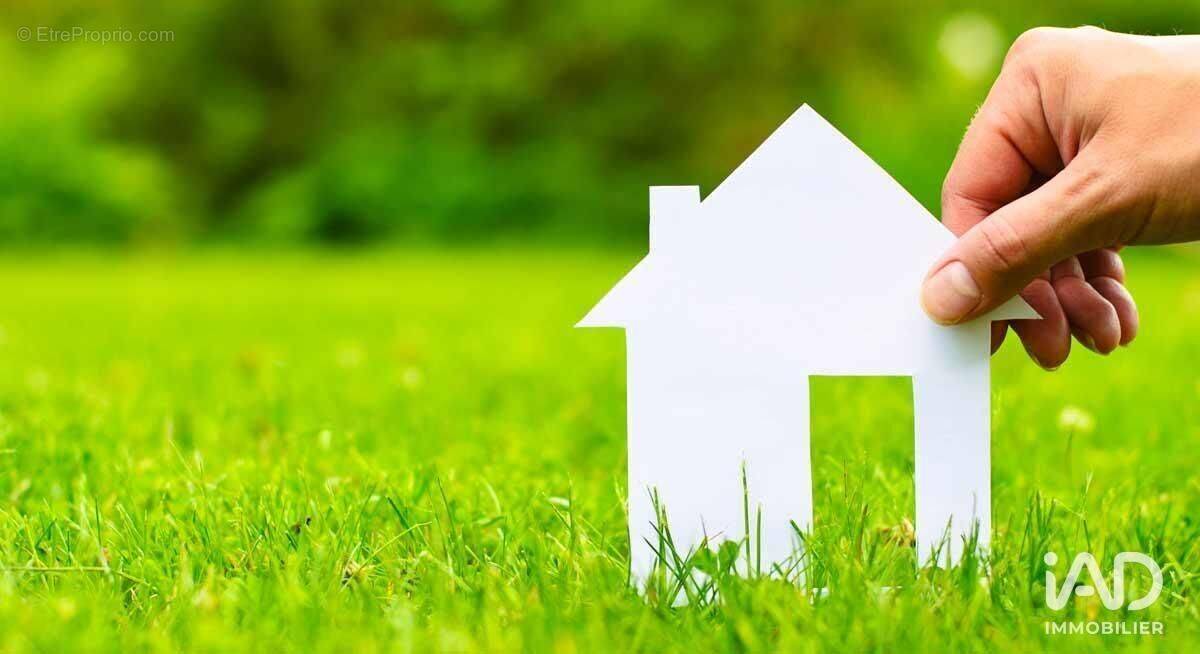 Photo 1 - Terrain à VINEUIL