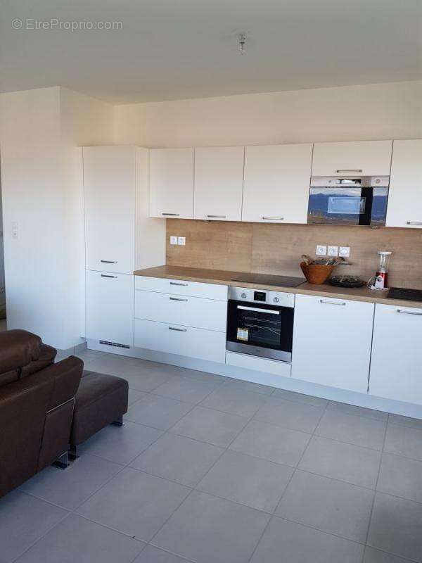 Appartement à THOIRY